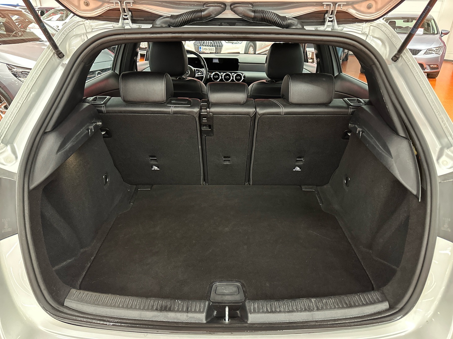 MERCEDES-BENZ A 2018