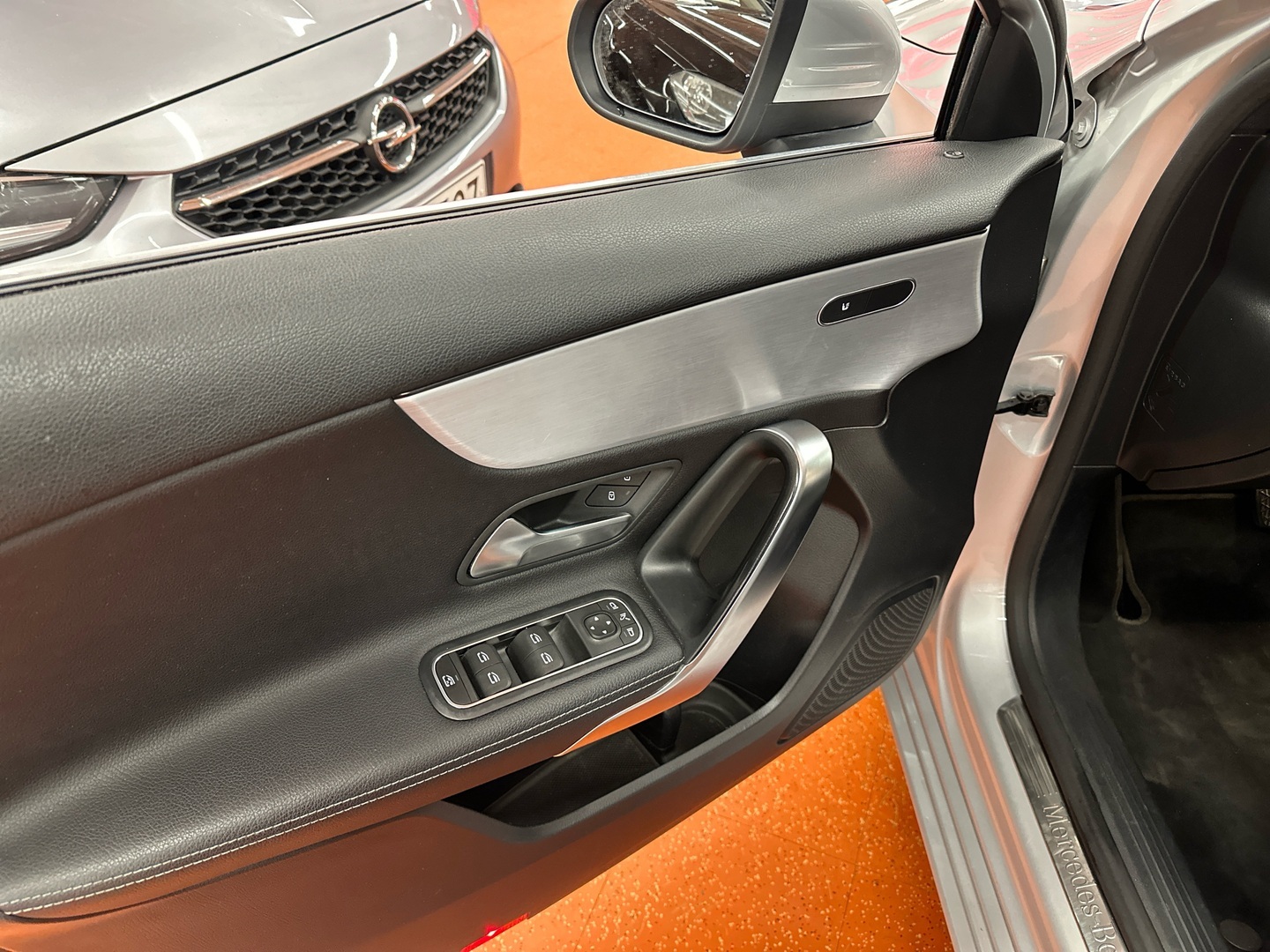 MERCEDES-BENZ A 2018