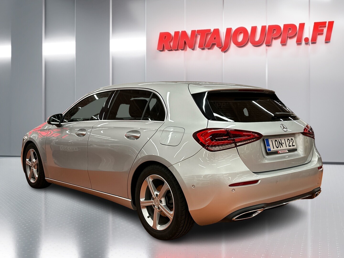 MERCEDES-BENZ A 2018