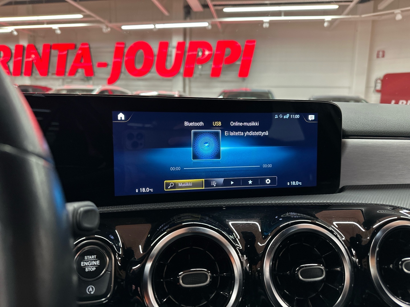 MERCEDES-BENZ A 2018