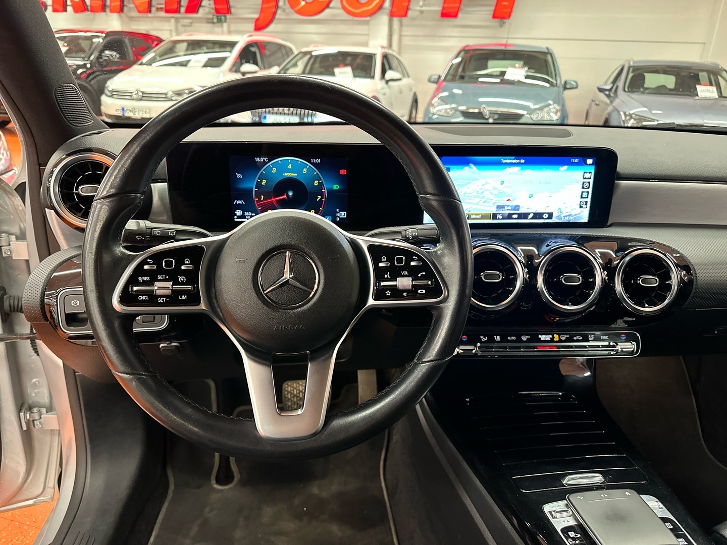 MERCEDES-BENZ A 2018