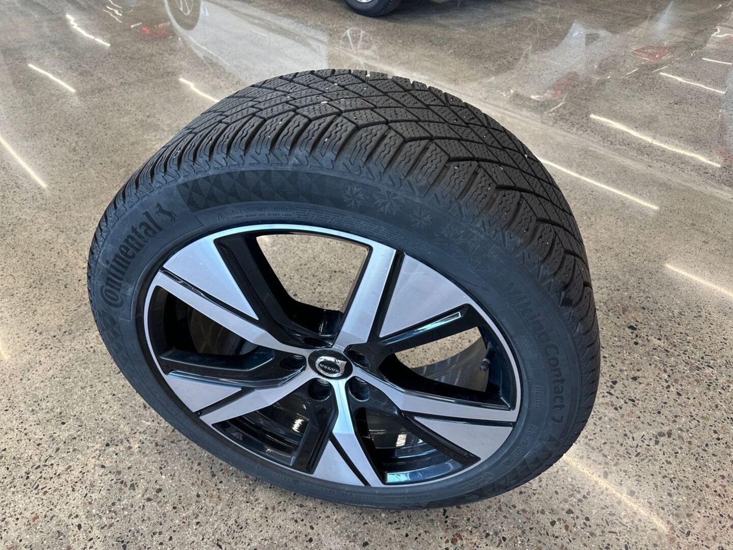 VOLVO XC40 2022