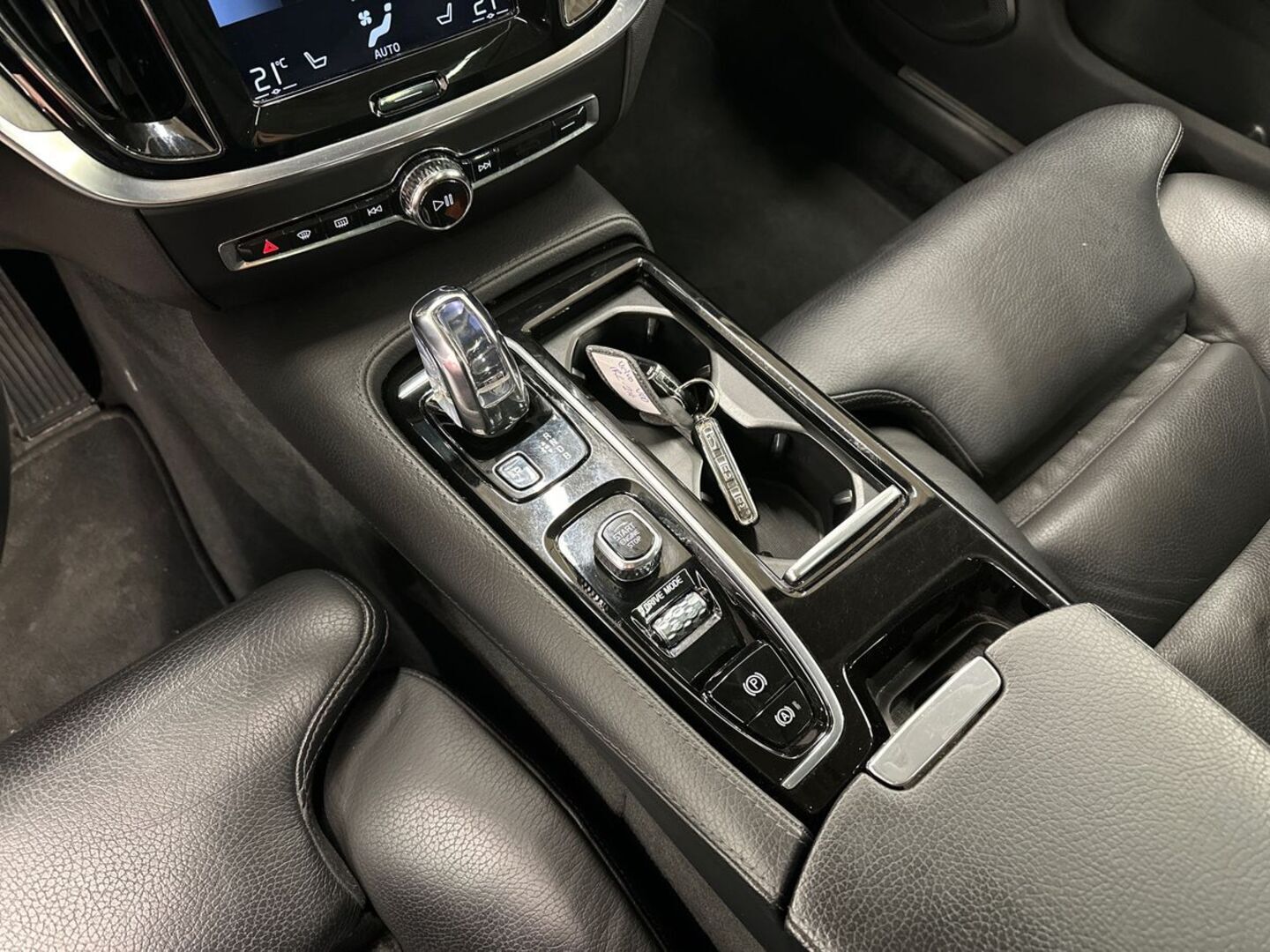 VOLVO V60 16