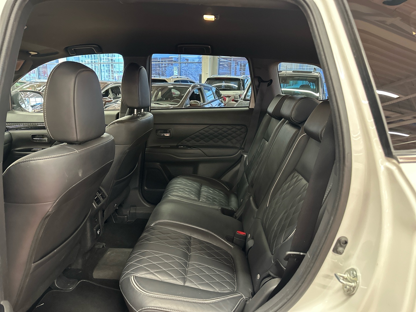 MITSUBISHI OUTLANDER PHEV 2019