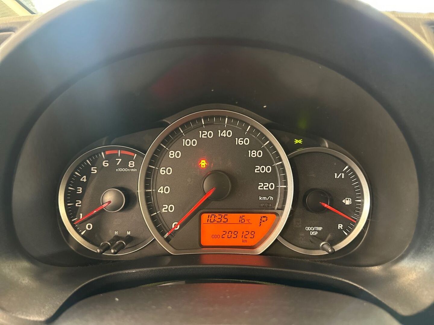 TOYOTA Yaris 2013