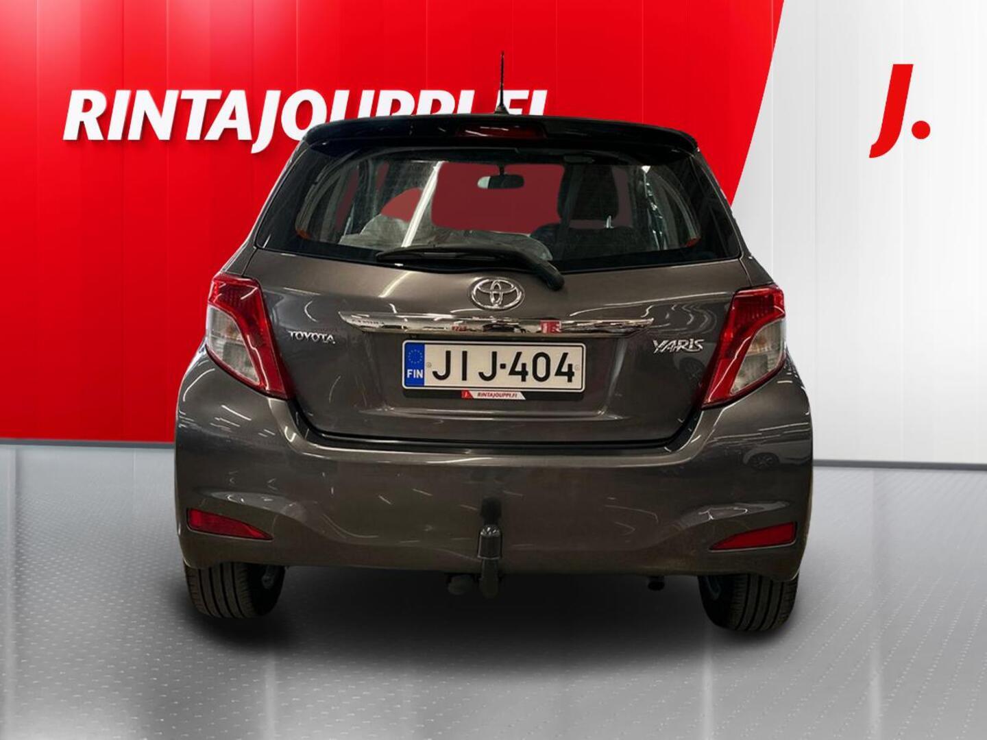 TOYOTA Yaris 2013