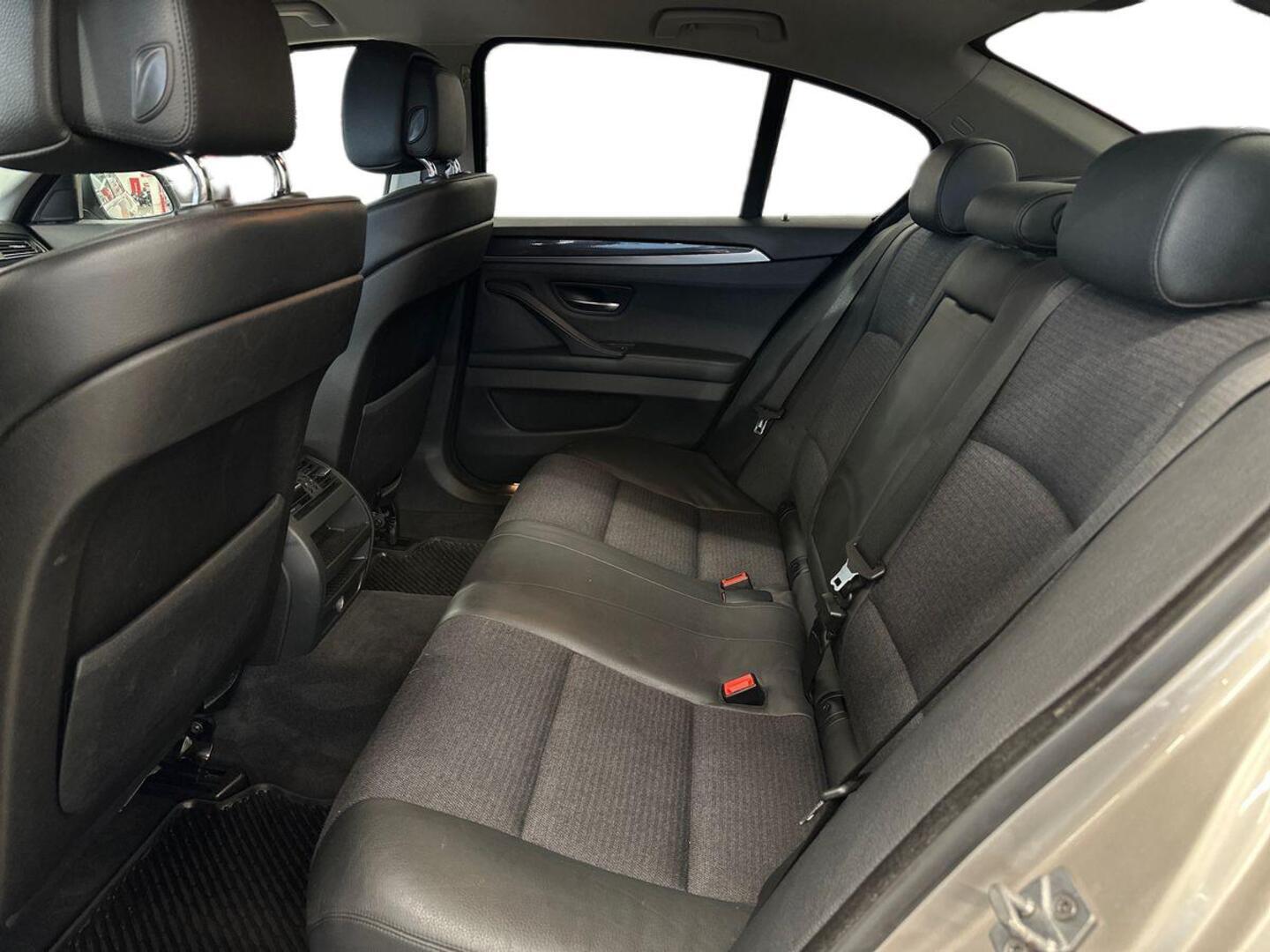 BMW 530 2012
