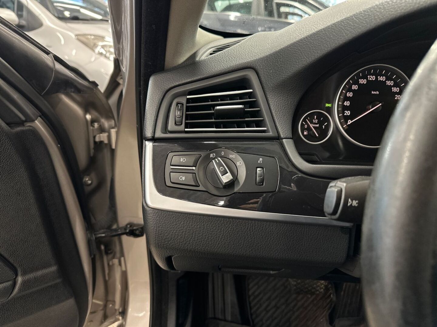 BMW 530 2012