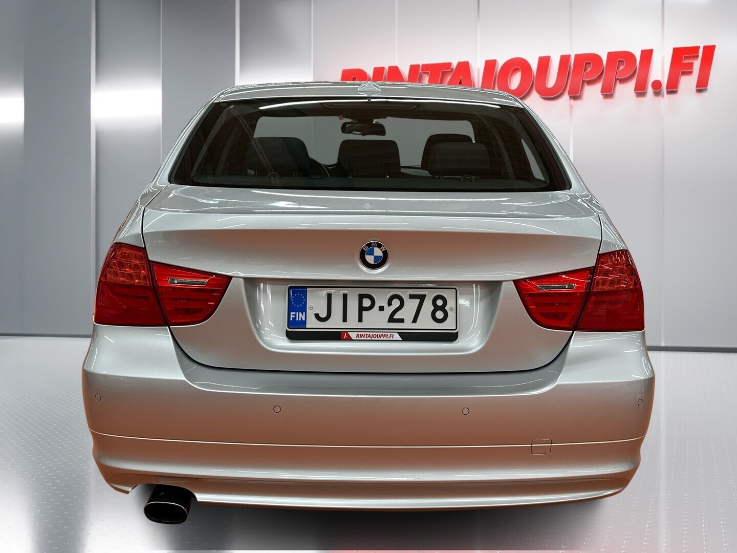 BMW 318 2011