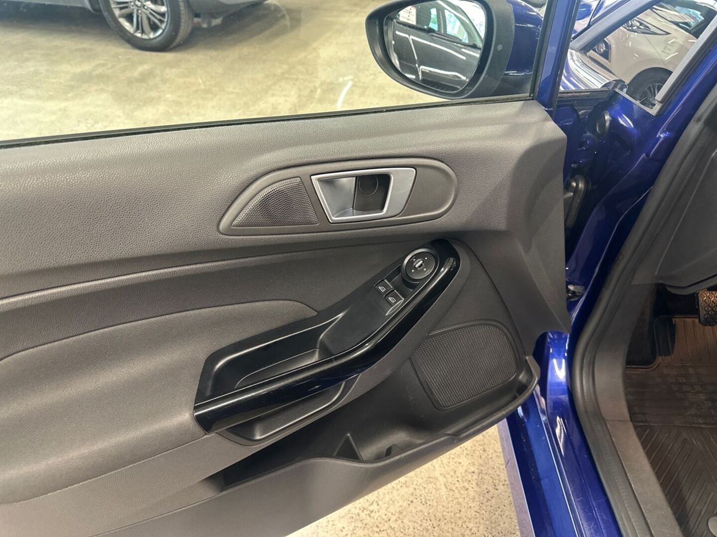 FORD Fiesta 2015
