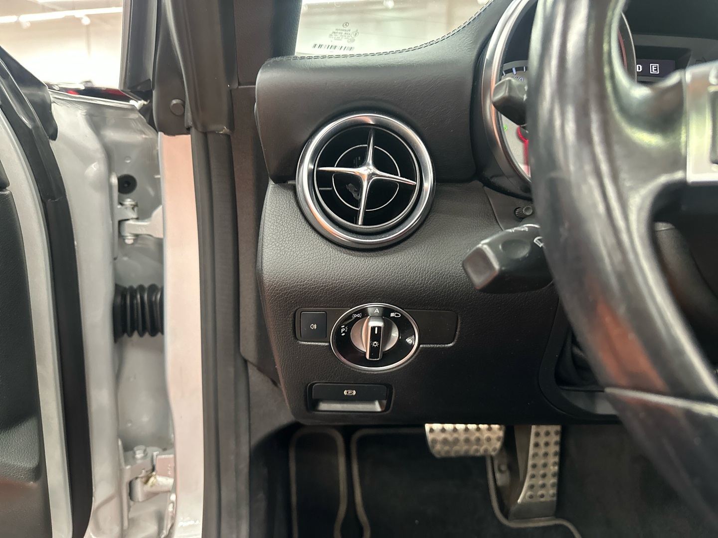 MERCEDES-BENZ SLK 2011