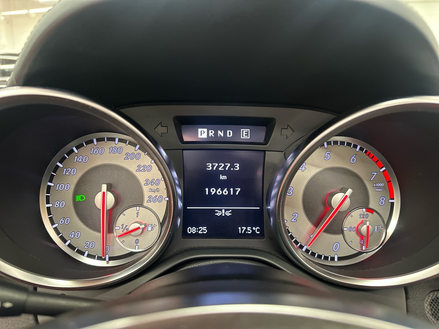 MERCEDES-BENZ SLK 2011