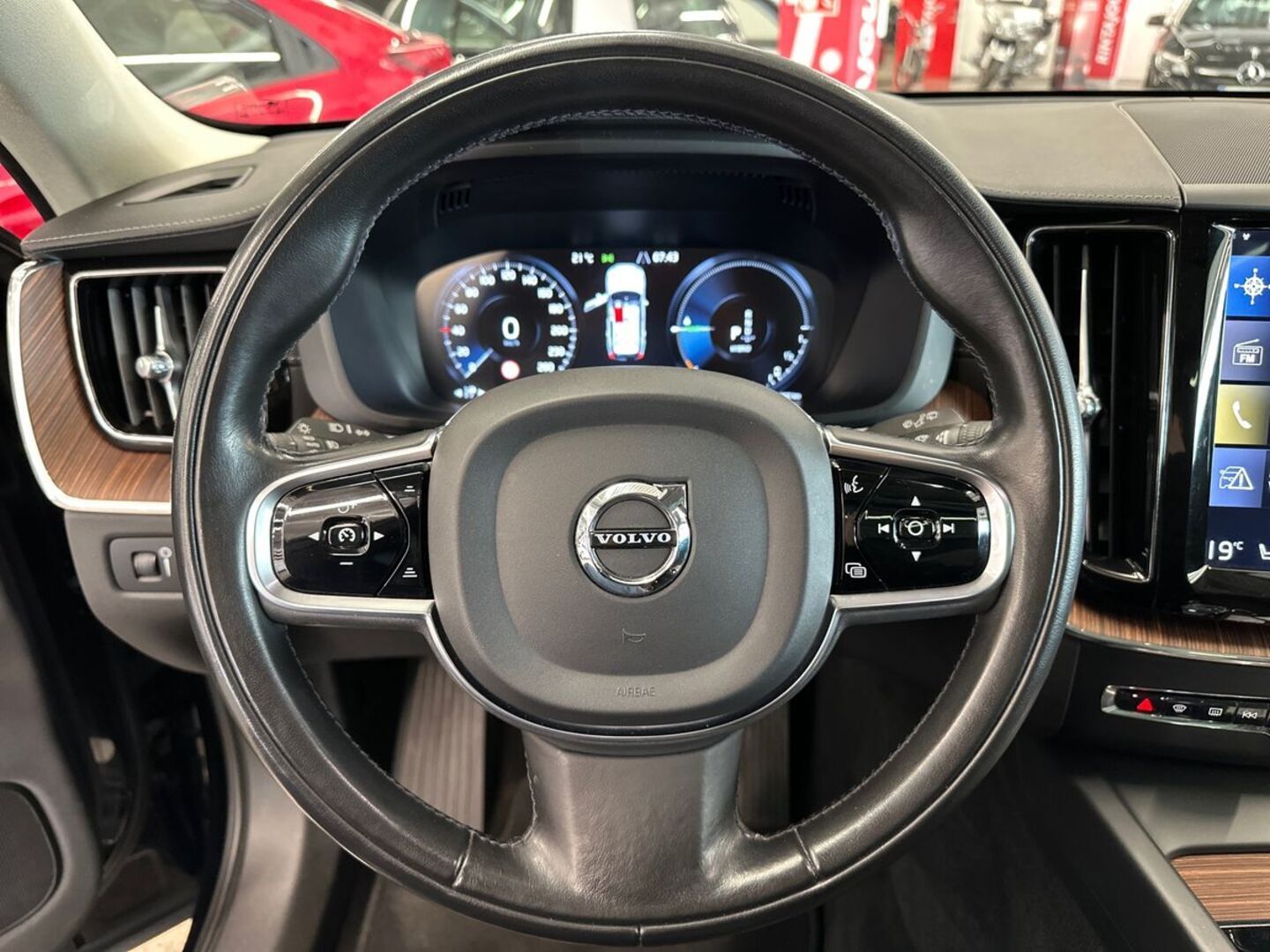 VOLVO XC60 2020