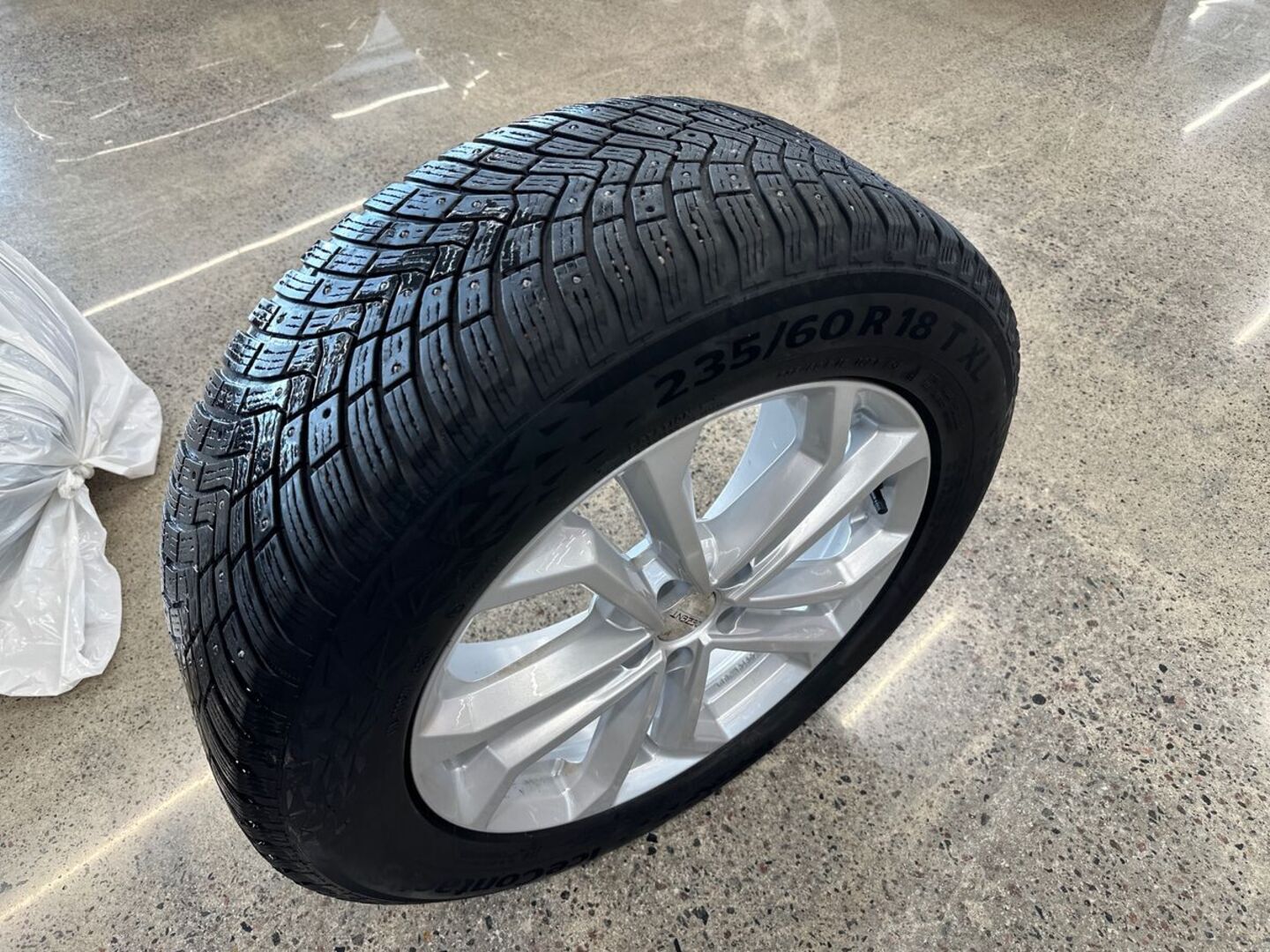 VOLVO XC60 2020