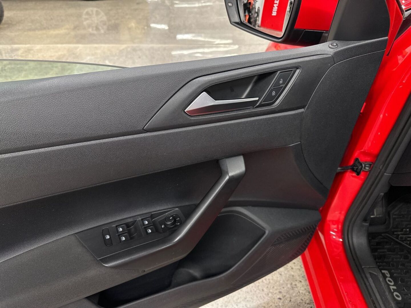 VOLKSWAGEN Polo 2021