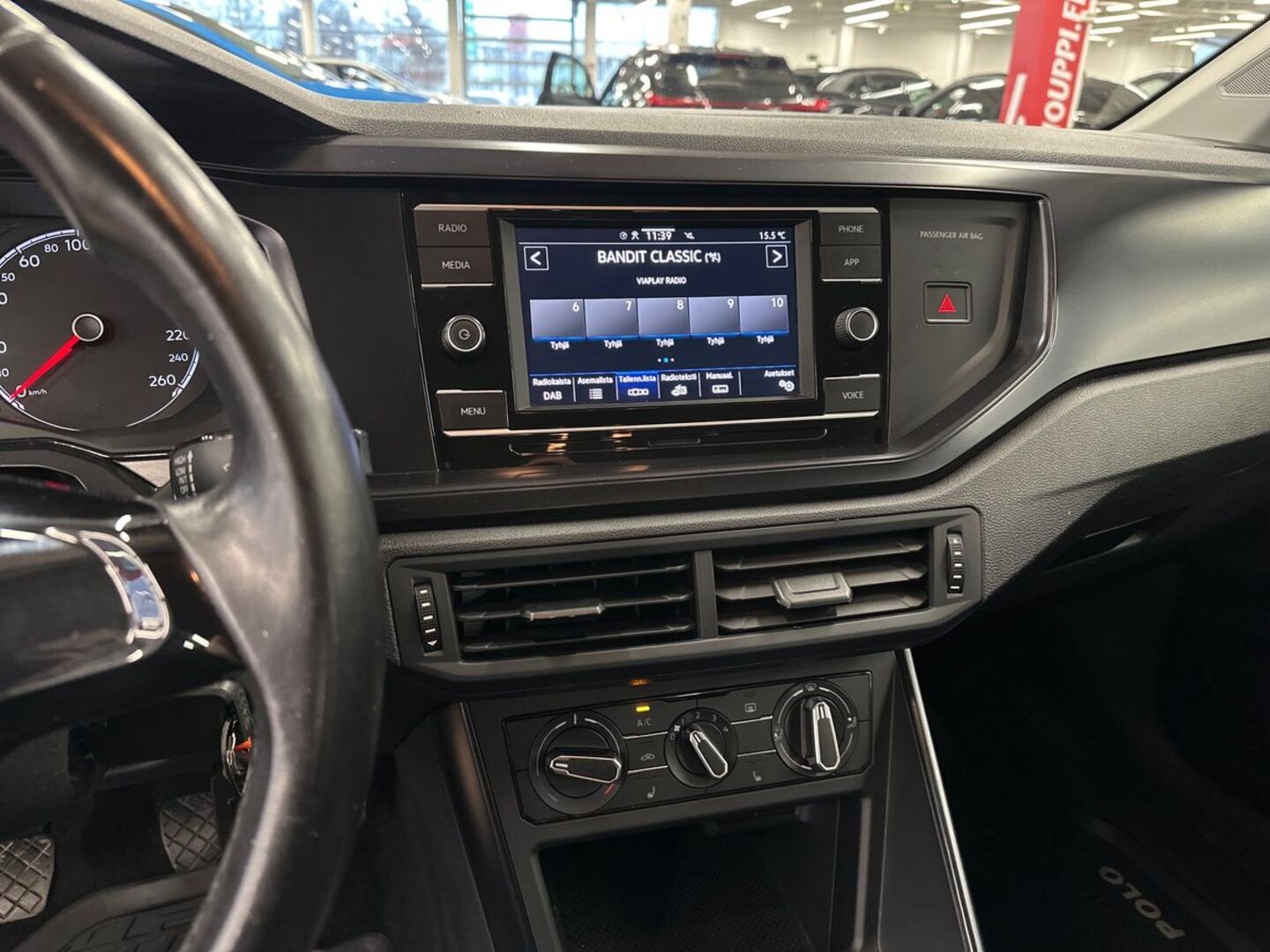 VOLKSWAGEN Polo 2021
