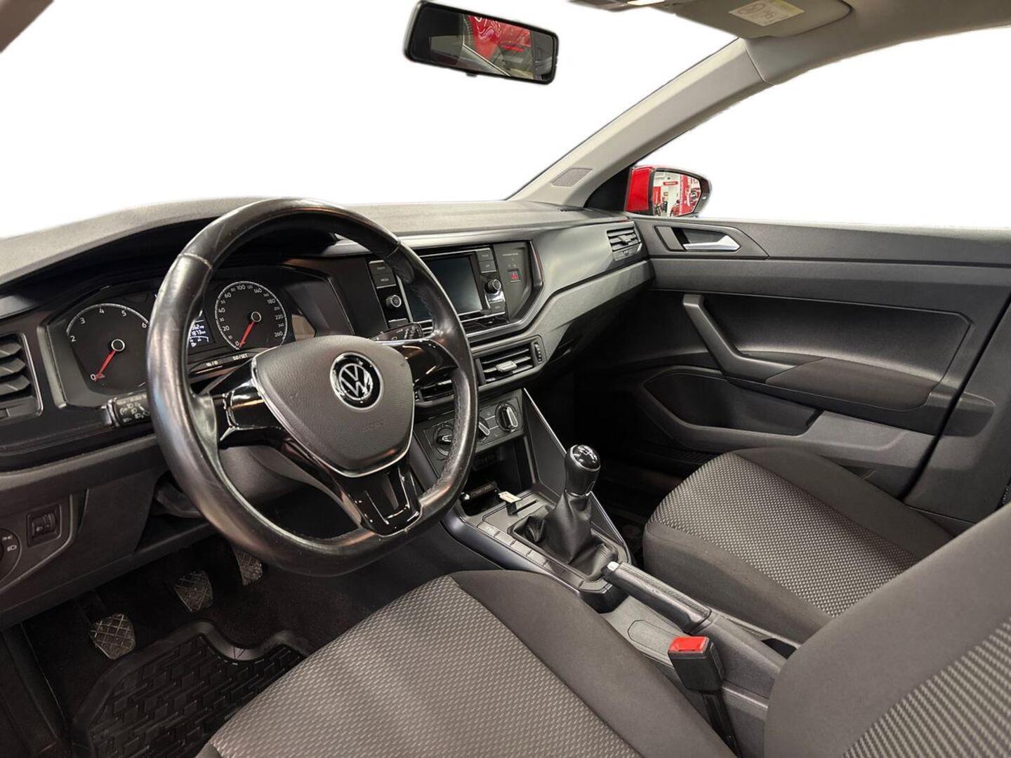 VOLKSWAGEN Polo 2021