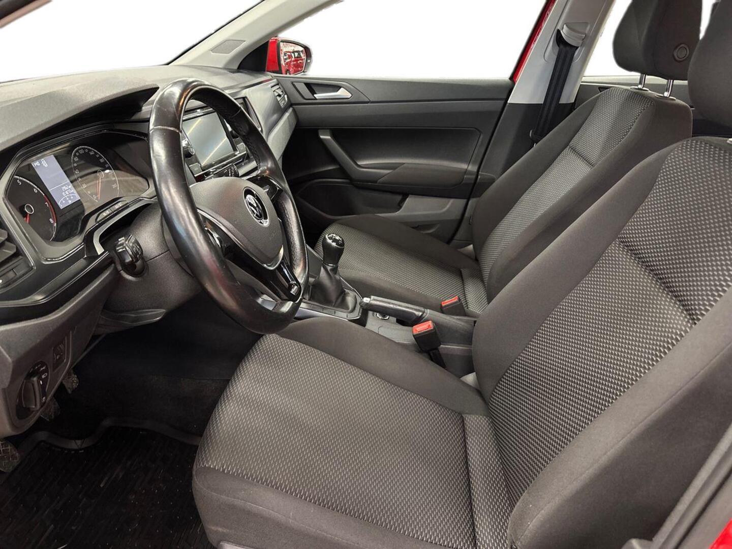 VOLKSWAGEN Polo 2021