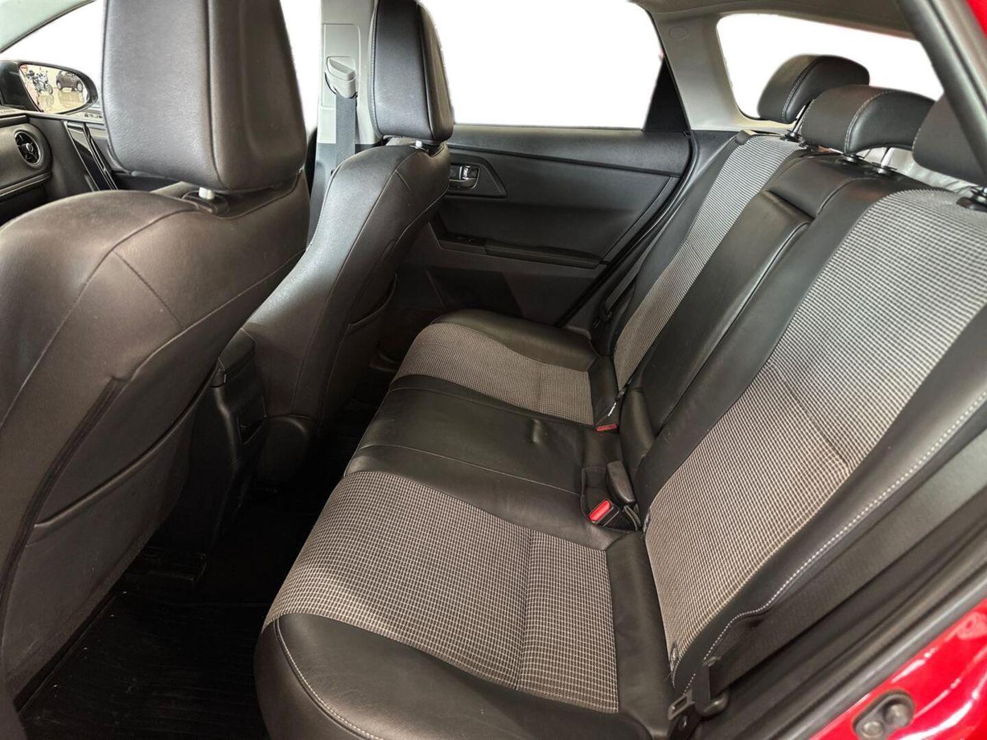 TOYOTA Auris 2017