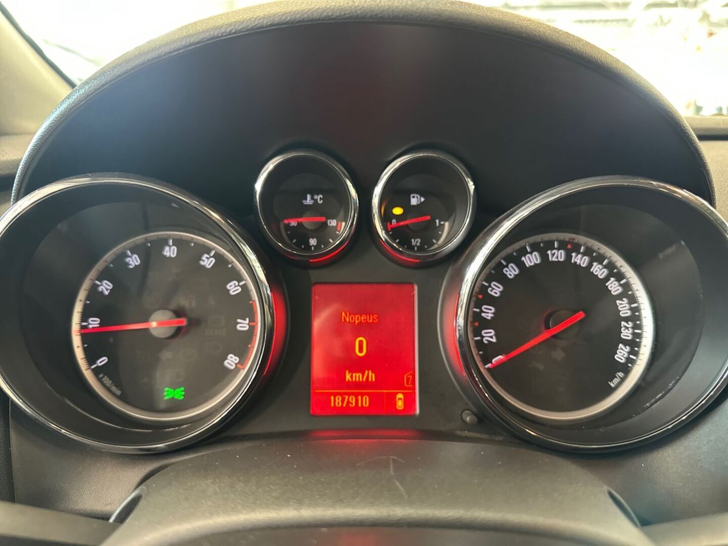 OPEL Astra 2011