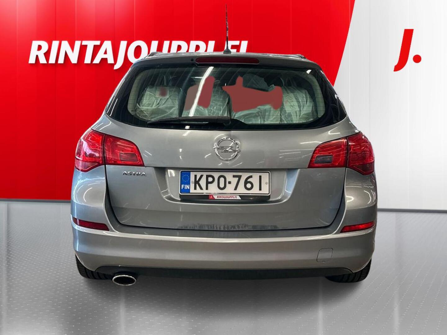 OPEL Astra 2011