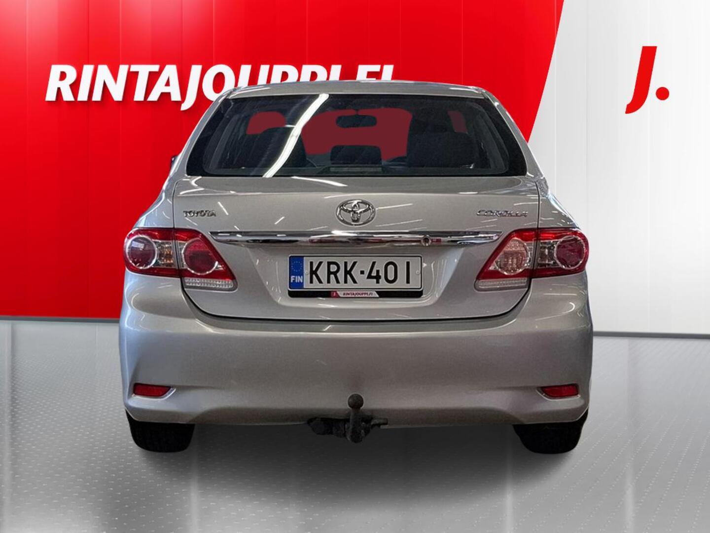 TOYOTA Corolla 2012