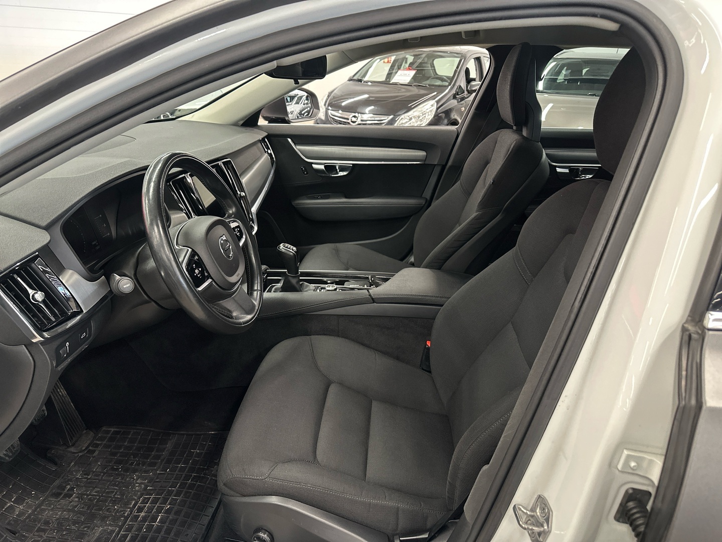 VOLVO V90 2017