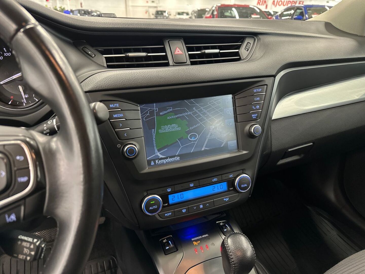 TOYOTA Avensis 2018