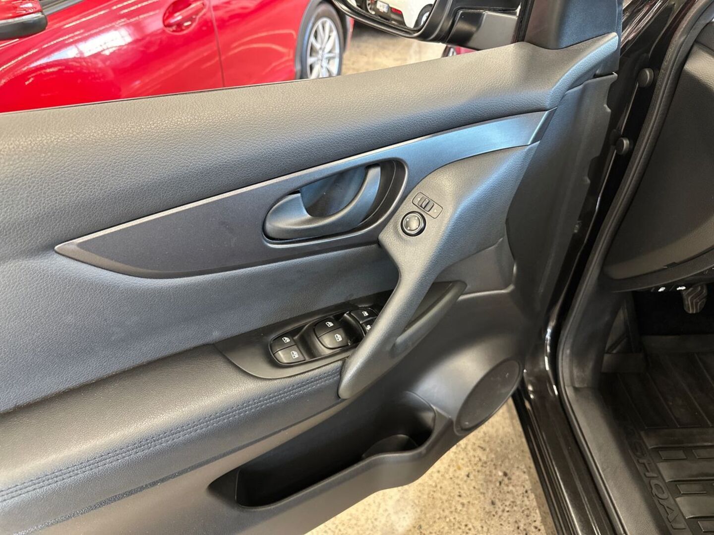 NISSAN Qashqai 2019