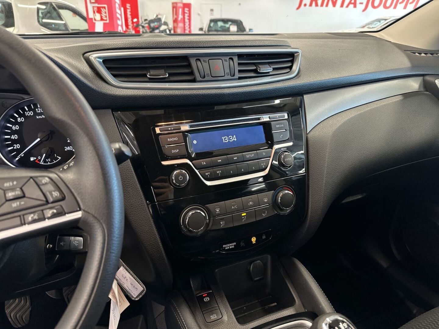 NISSAN Qashqai 2019