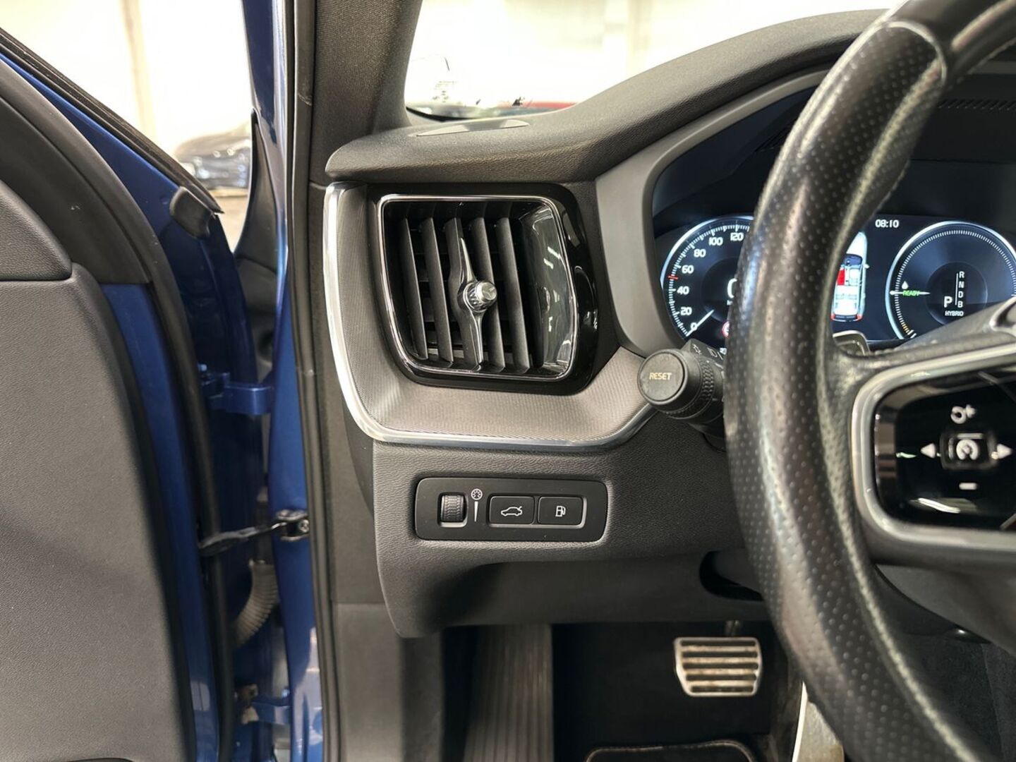 VOLVO XC60 12