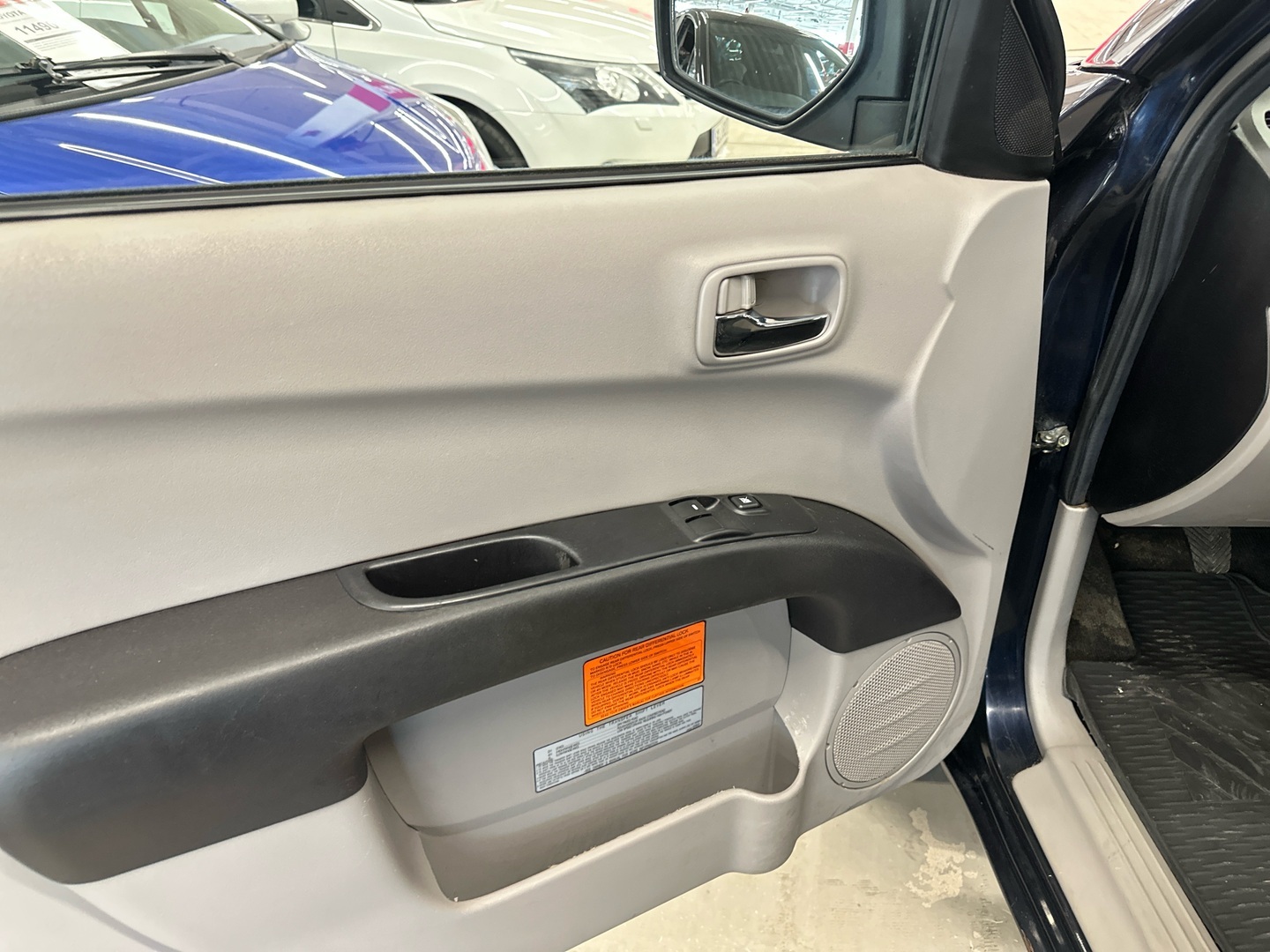 MITSUBISHI L200 2011