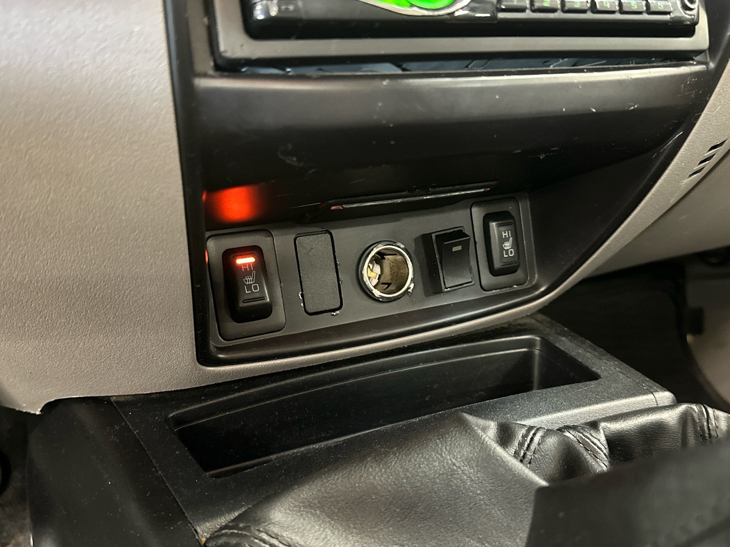 MITSUBISHI L200 2011