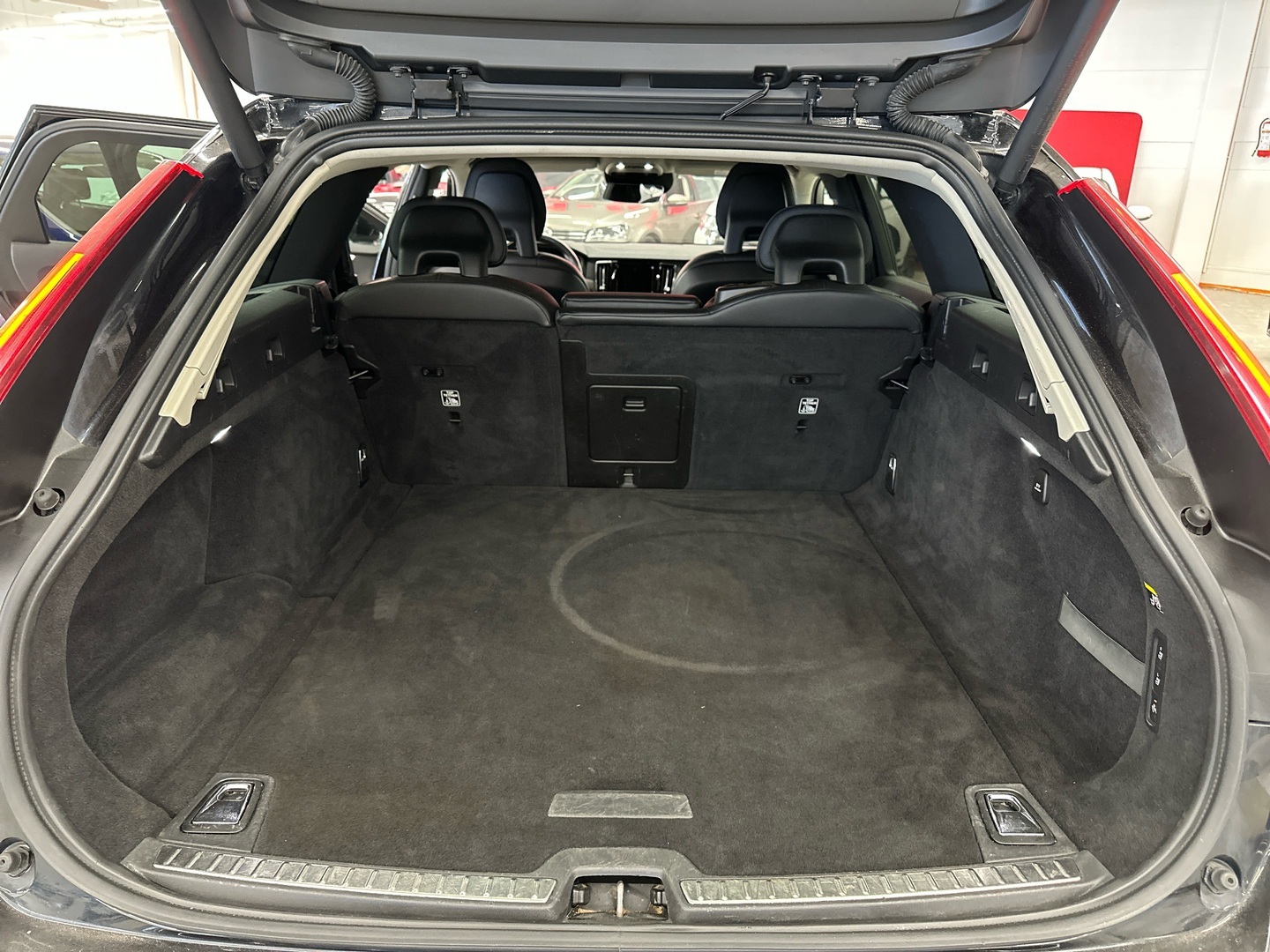 VOLVO V90 Cross Country 2017