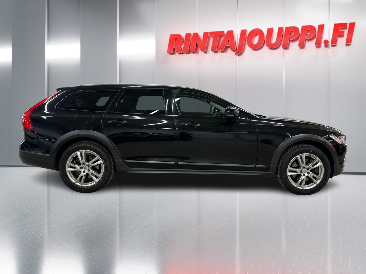 VOLVO V90 Cross Country 2017
