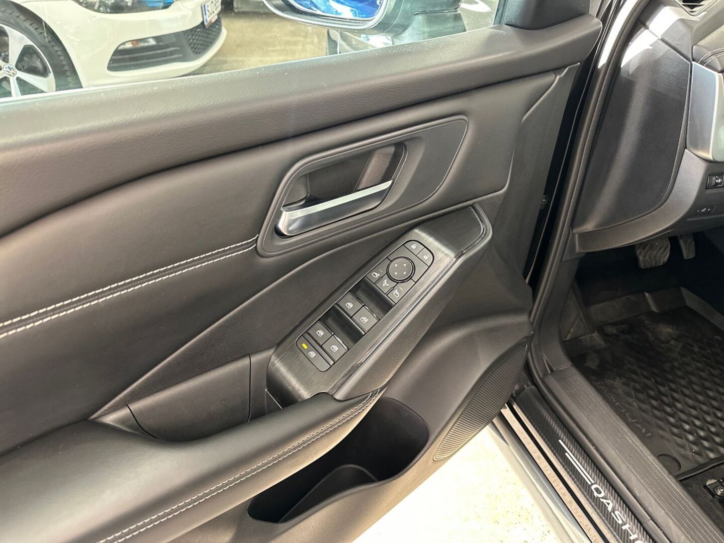 NISSAN Qashqai 2024