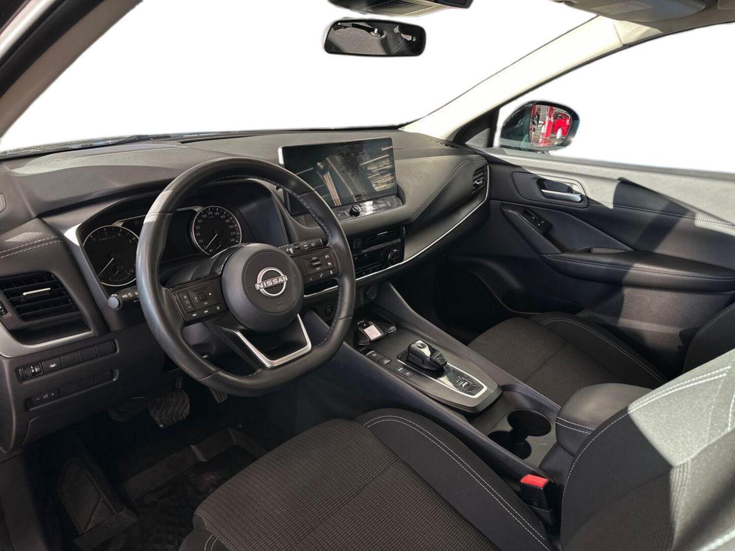 NISSAN Qashqai 2024