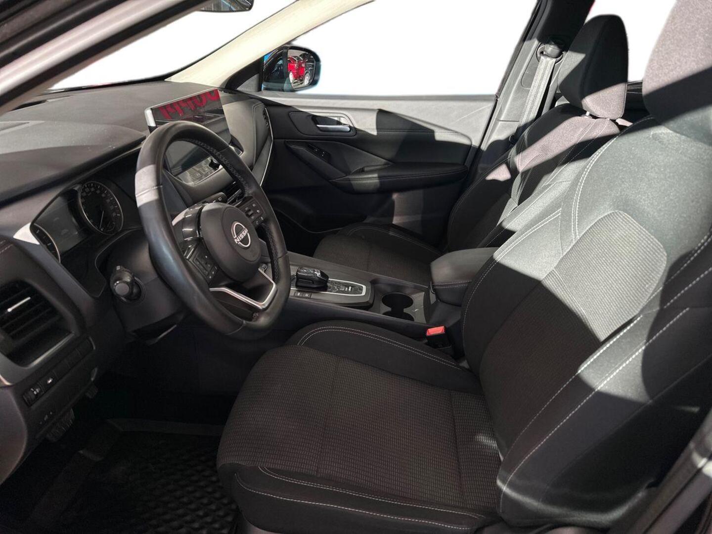 NISSAN Qashqai 2024