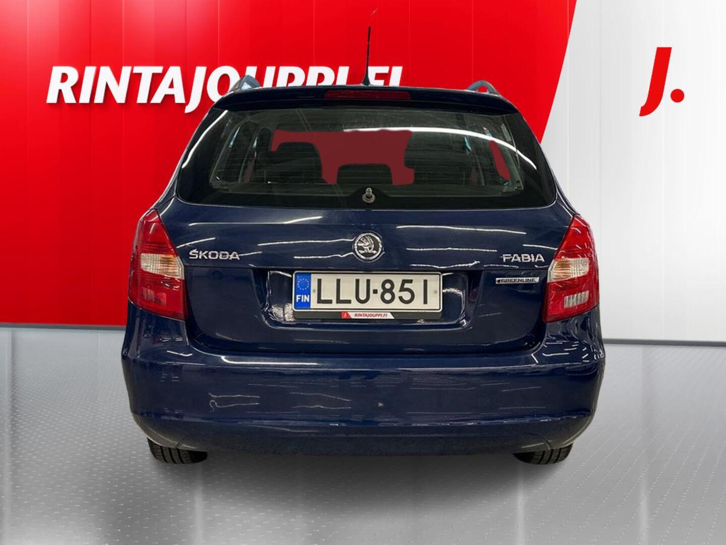 SKODA Fabia 2013
