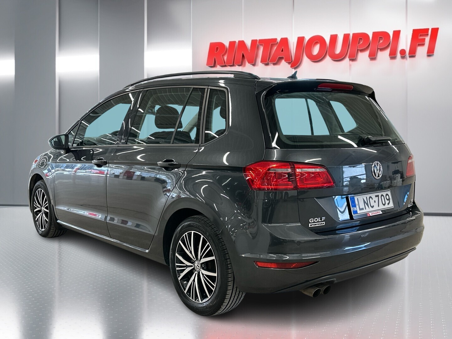 VOLKSWAGEN Golf Sportsvan 2016