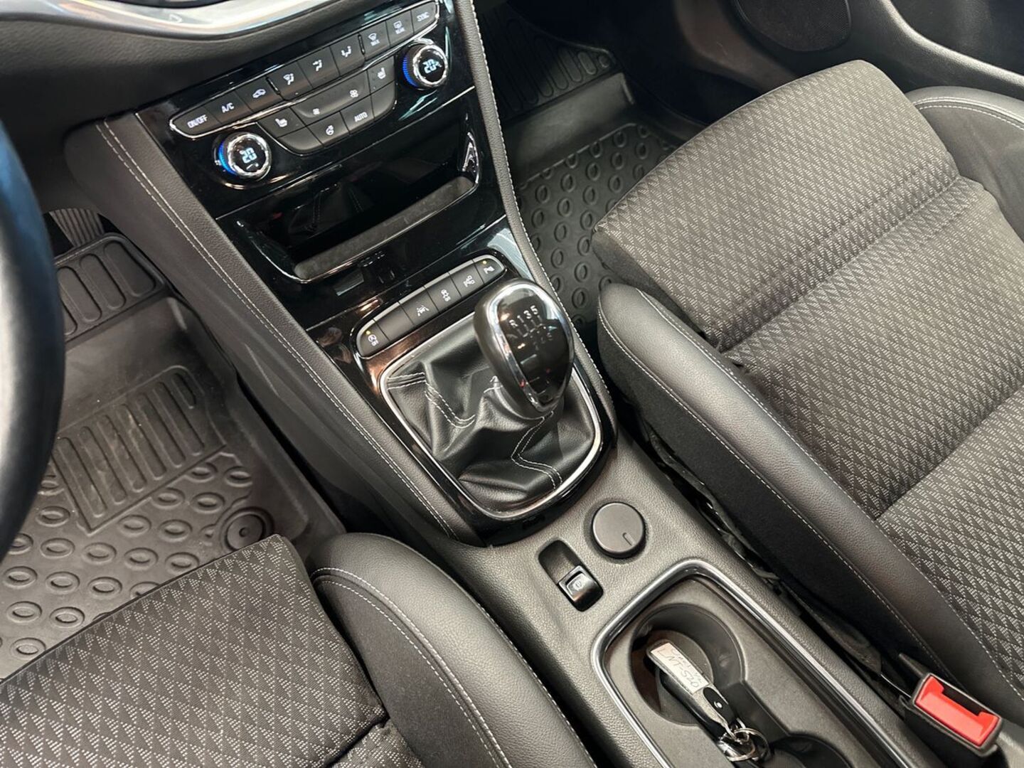 OPEL Astra 2017