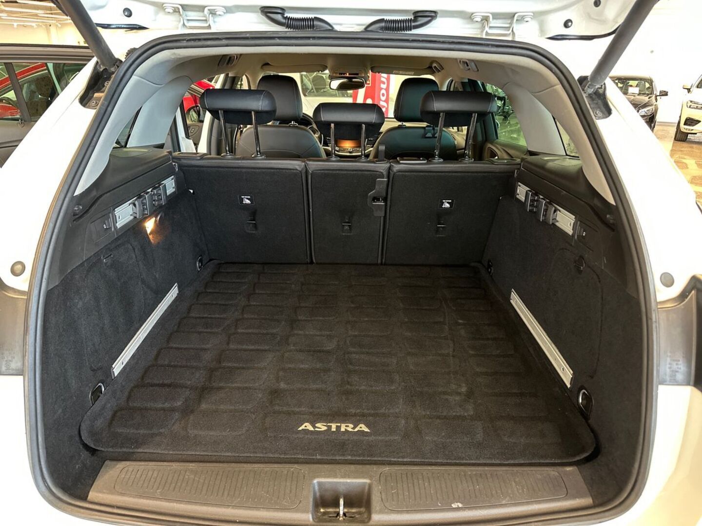 OPEL Astra 2017