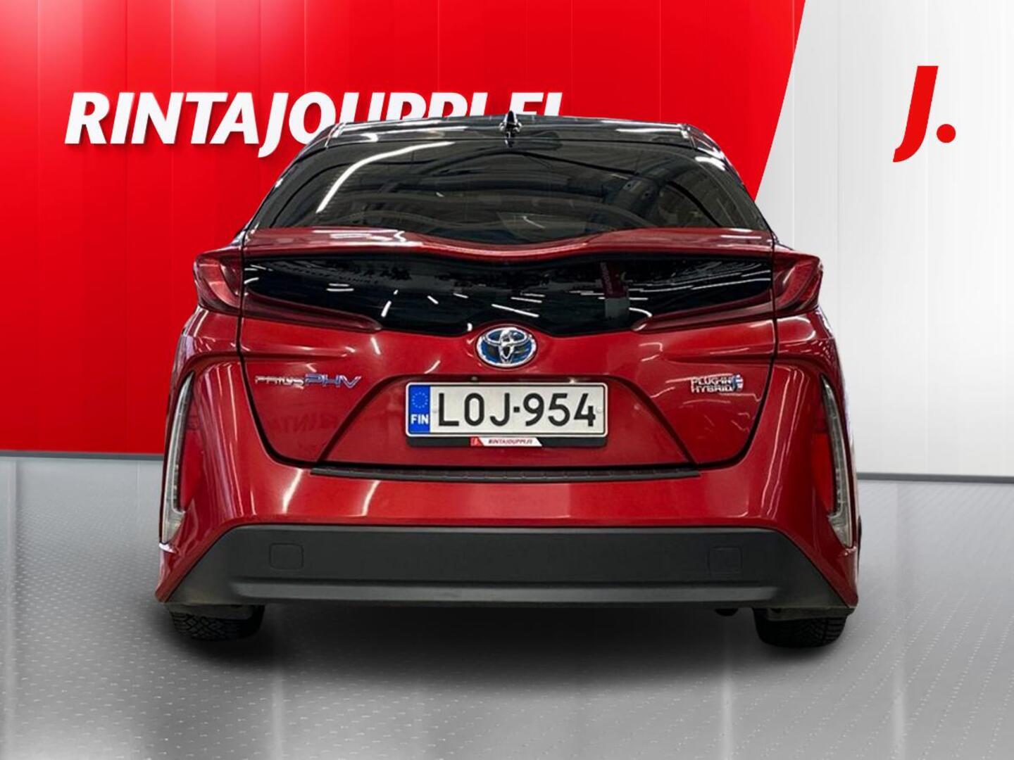 TOYOTA Prius Plug-in 5