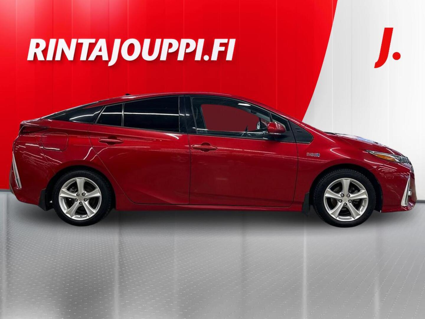 TOYOTA Prius Plug-in 6