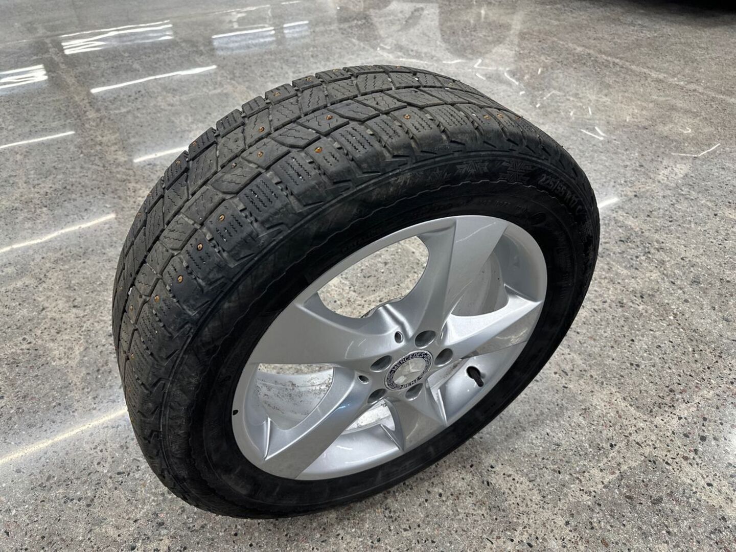 MERCEDES-BENZ V 2015