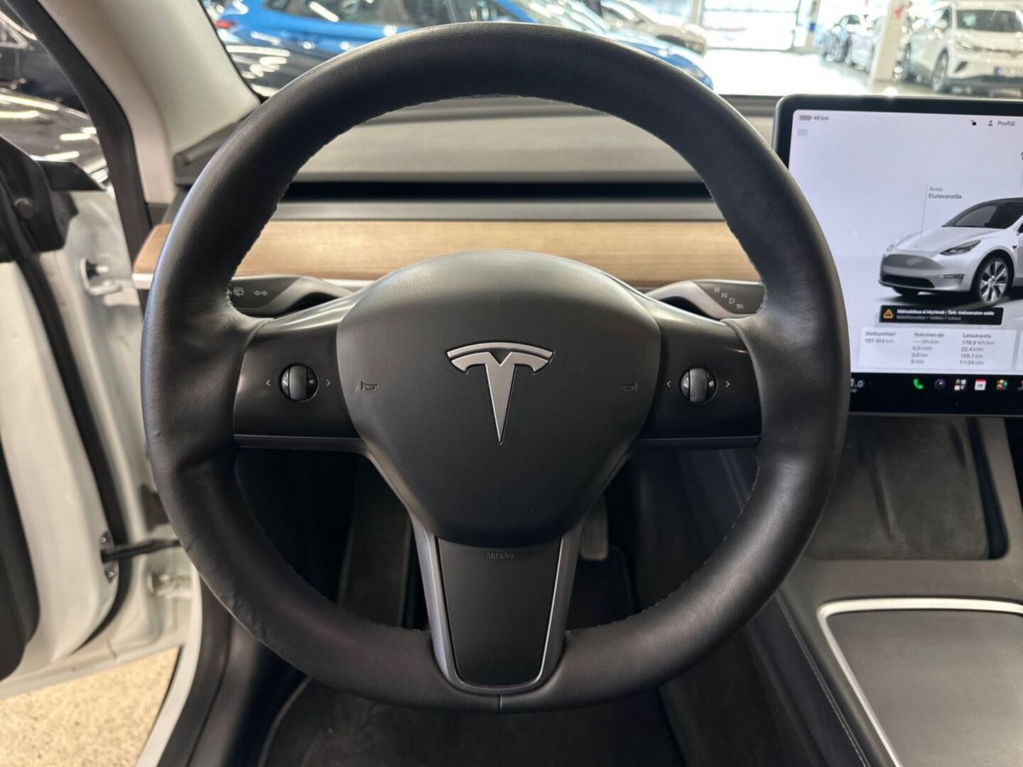 TESLA Model Y 2023