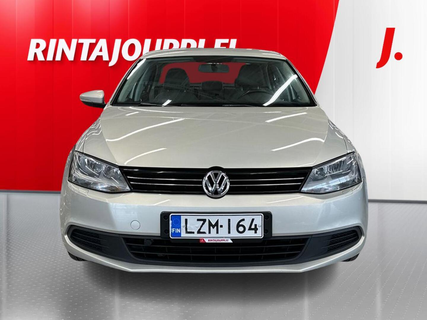 VOLKSWAGEN Jetta 2011