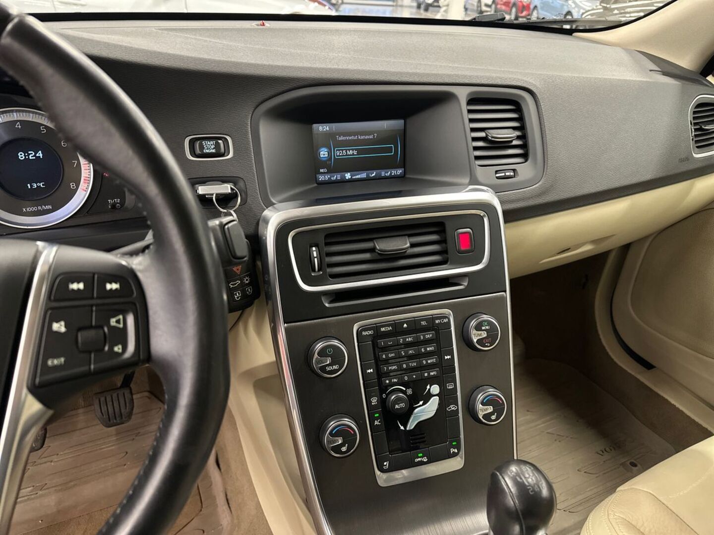 VOLVO S60 2011
