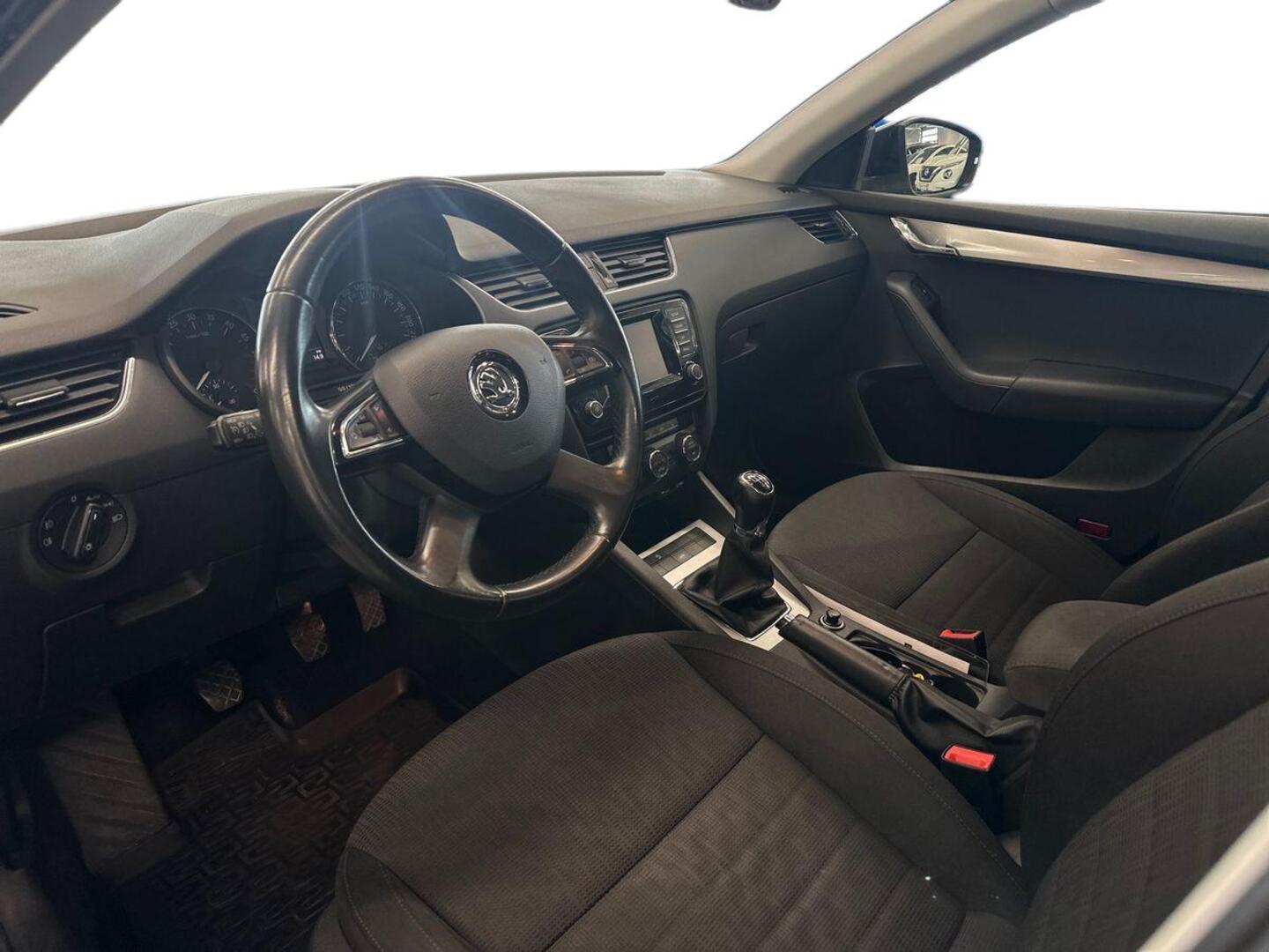 SKODA Octavia 2014