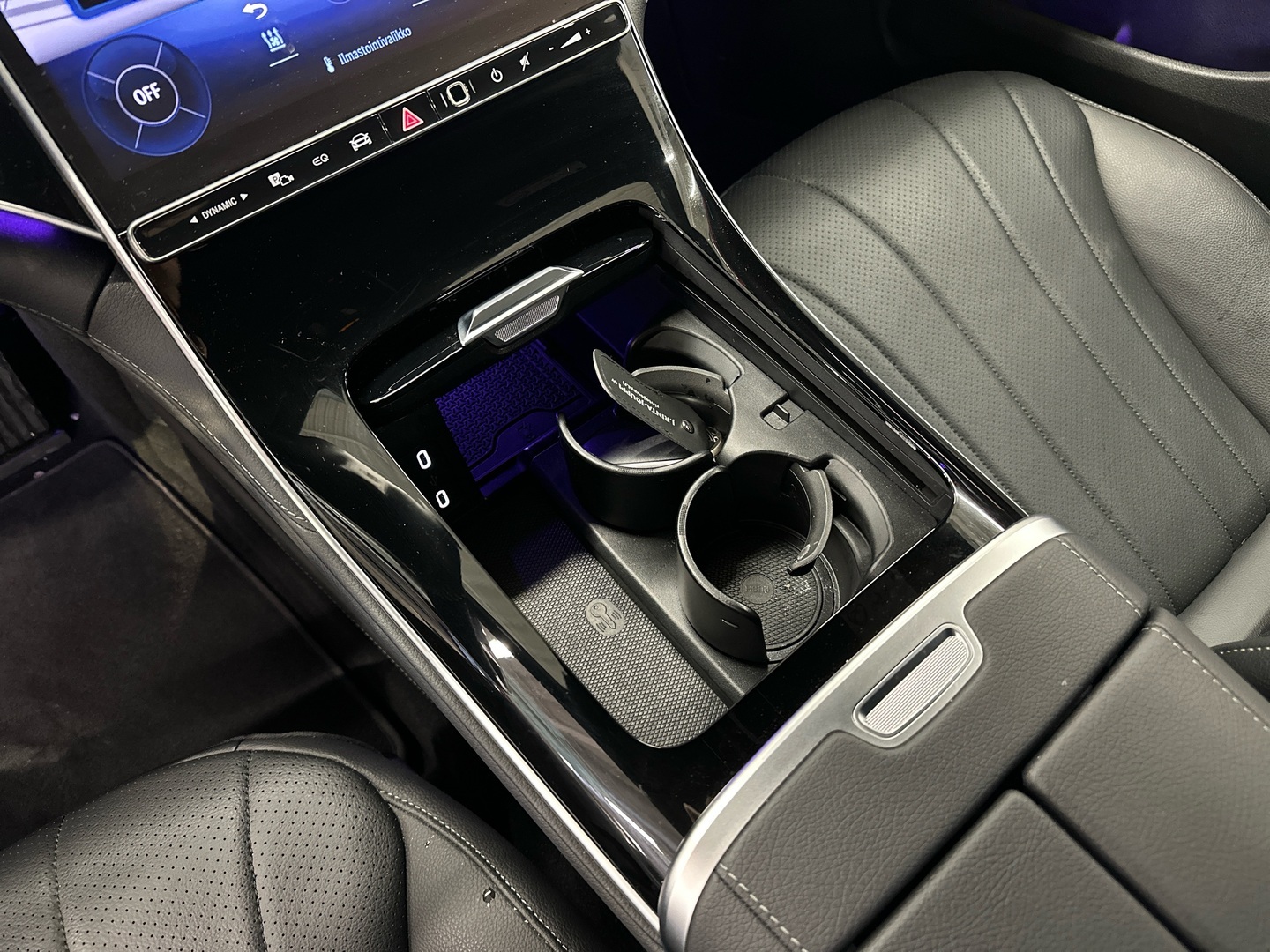 MERCEDES-BENZ EQE 2025